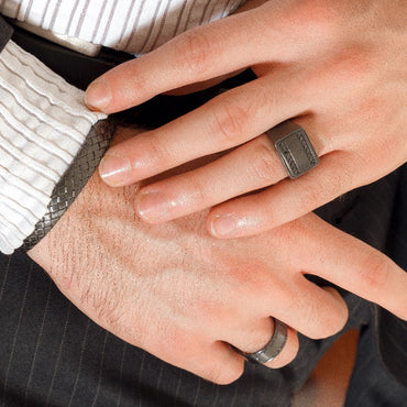Anello Black Badel Bianco Satinato con Diamanti Neri